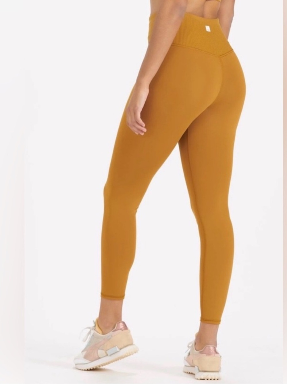 Vuori high rise ribbed leggings
